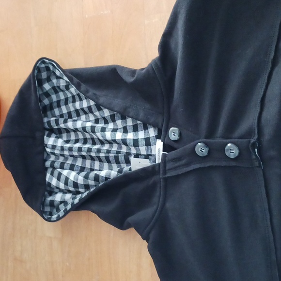 Sweatshirt - Picture 2 of 6